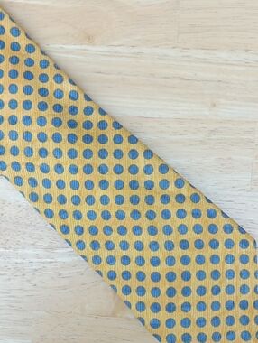 Paul Stuart Yellow Tie with Blue-Gray Polka Dots